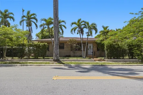 1200 SW 18th Ave