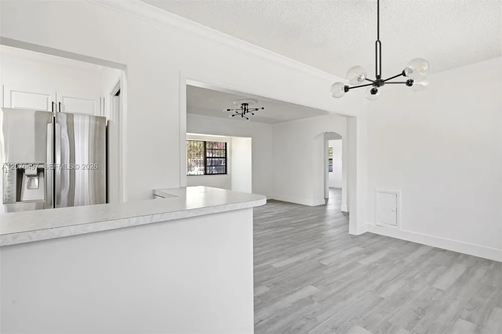 1200 SW 18th Ave Miami, FL 33135