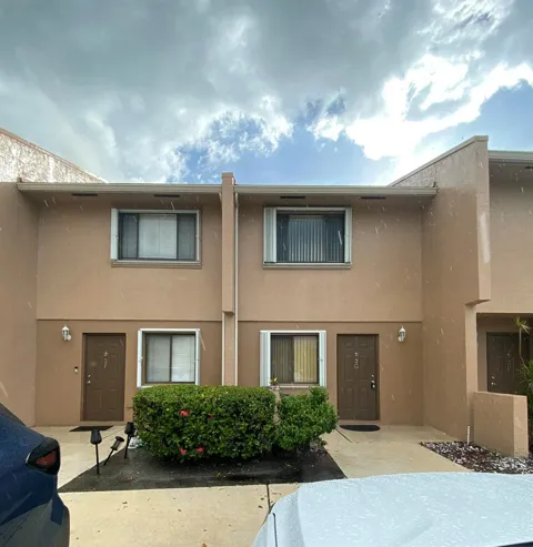 139 SPARROW DRIVE #2G