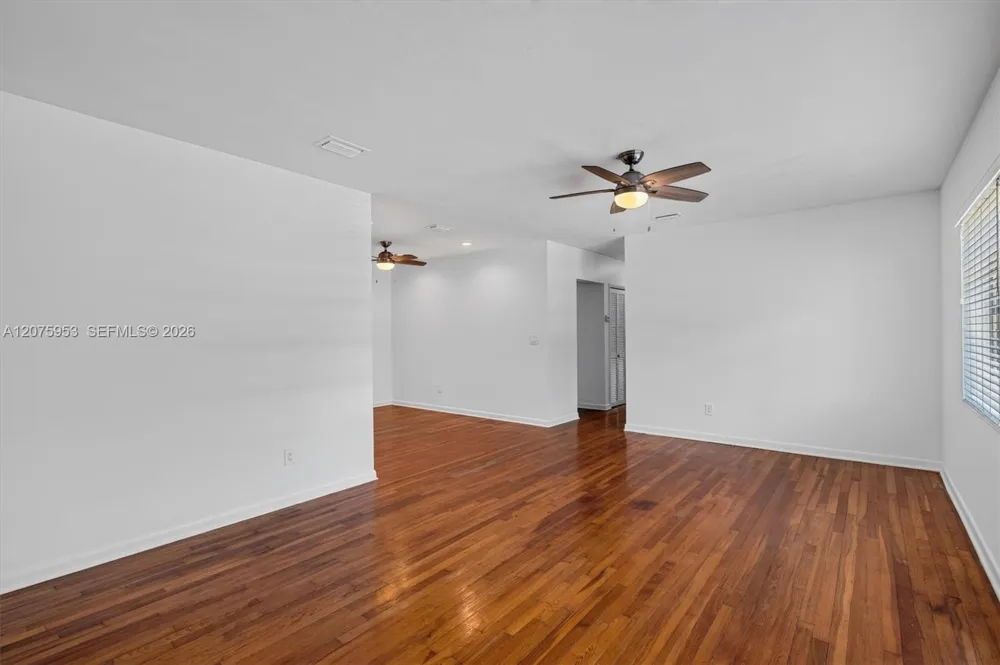6629 SW 65th St South Miami, FL 33143