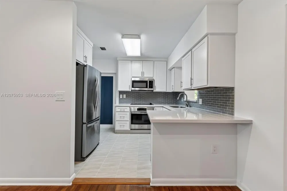 6629 SW 65th St South Miami, FL 33143