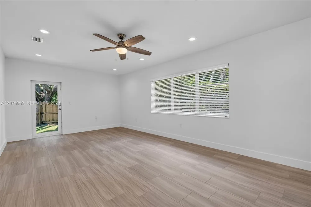 6629 SW 65th St South Miami, FL 33143