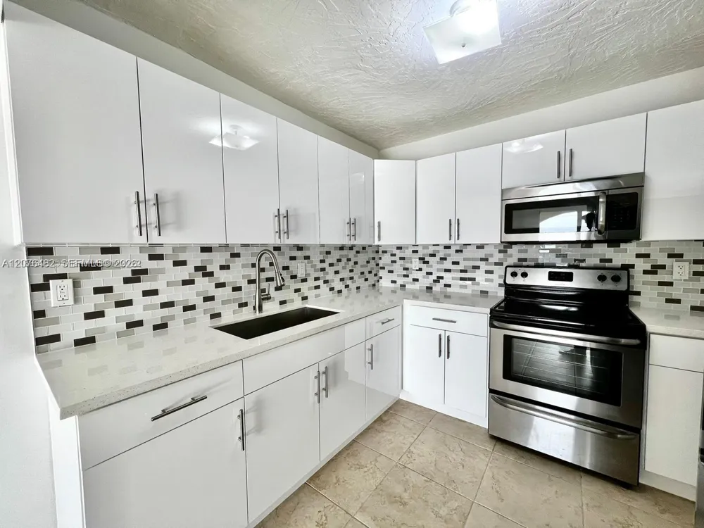 7010 NW 186th St #5-506 Hialeah, FL 33015