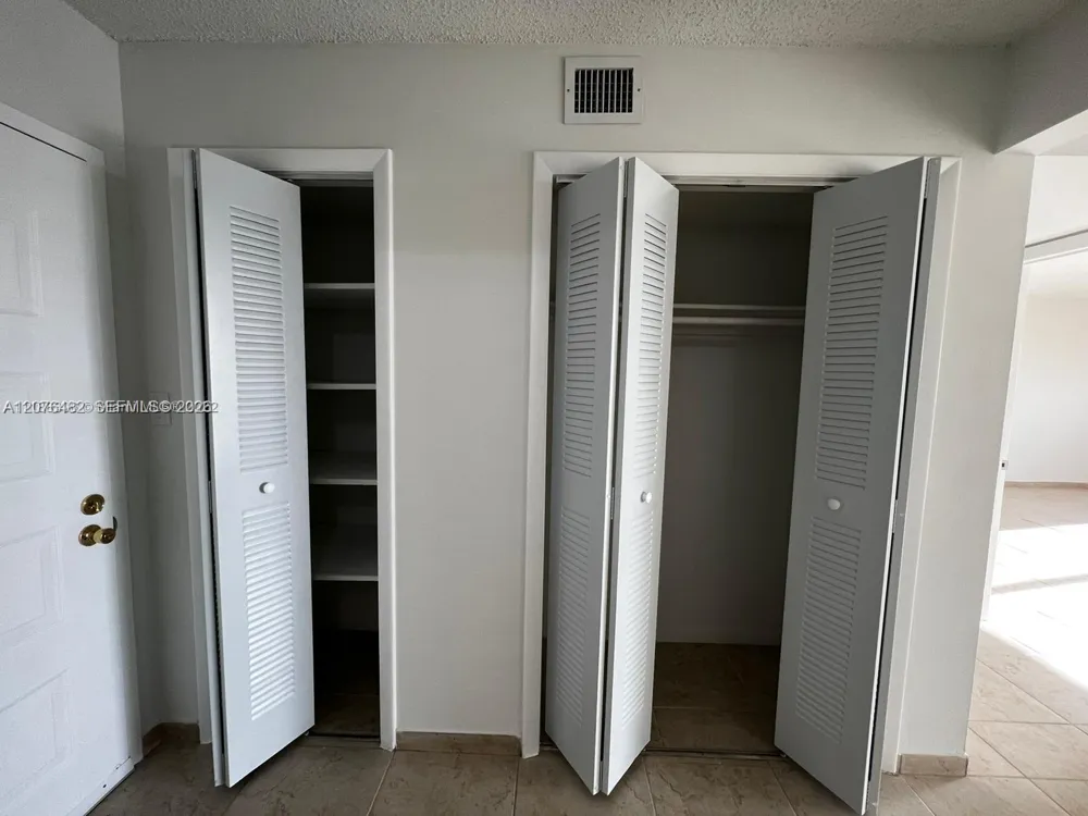 7010 NW 186th St #5-506 Hialeah, FL 33015