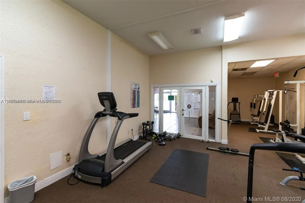 7010 NW 186th St #5-506 Hialeah, FL 33015