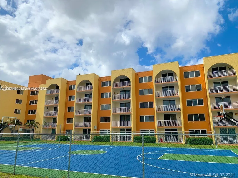 7010 NW 186th St #5-506 Hialeah, FL 33015