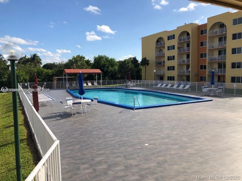 7010 NW 186th St #5-506 Hialeah, FL 33015