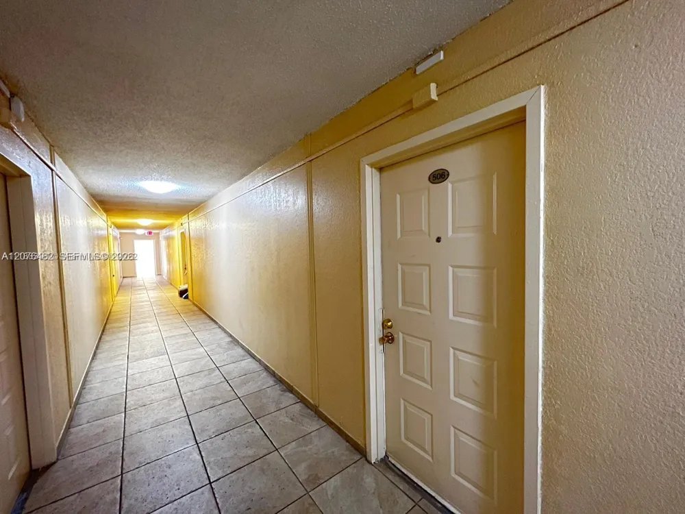 7010 NW 186th St #5-506 Hialeah, FL 33015