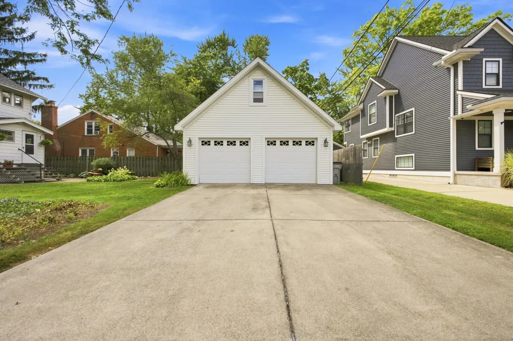 1510 Dorothea Road Berkley City, MI 48072