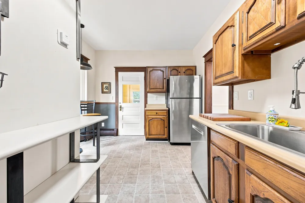 1510 Dorothea Road Berkley City, MI 48072