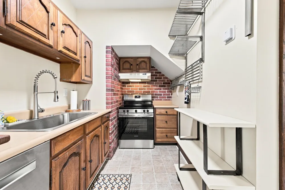 1510 Dorothea Road Berkley City, MI 48072