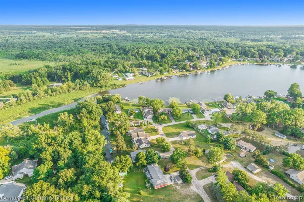 504 Olcott Lake Drive Napoleon Township, MI 49201