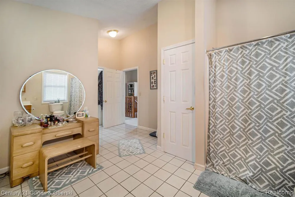 504 Olcott Lake Drive Napoleon Township, MI 49201