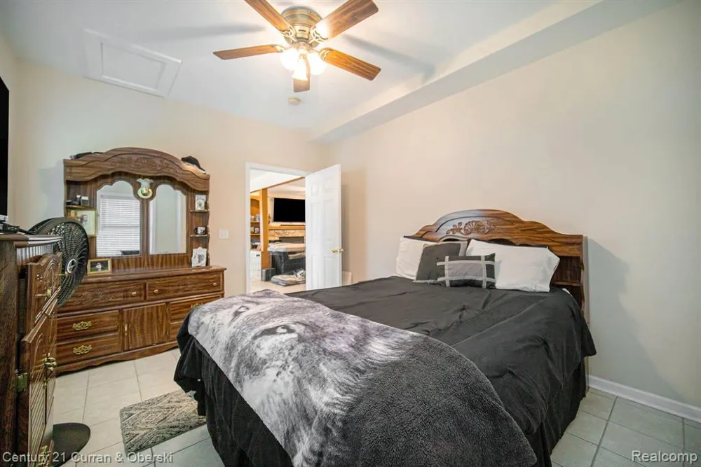 504 Olcott Lake Drive Napoleon Township, MI 49201