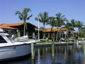 2600 HARBOURSIDE DRIVE #Q-10