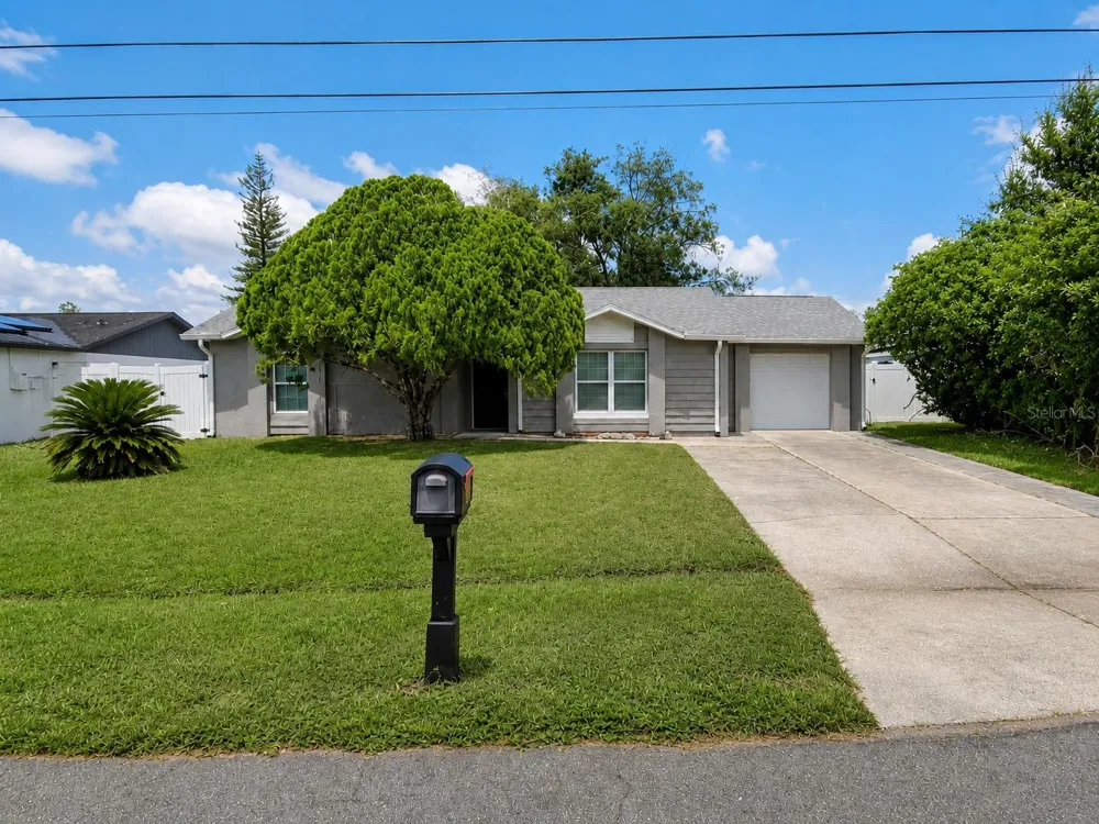 326 COLONADE COURT Kissimmee, FL 34758