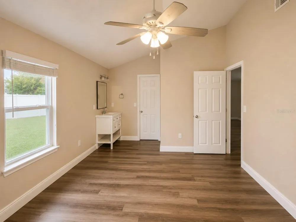 326 COLONADE COURT Kissimmee, FL 34758