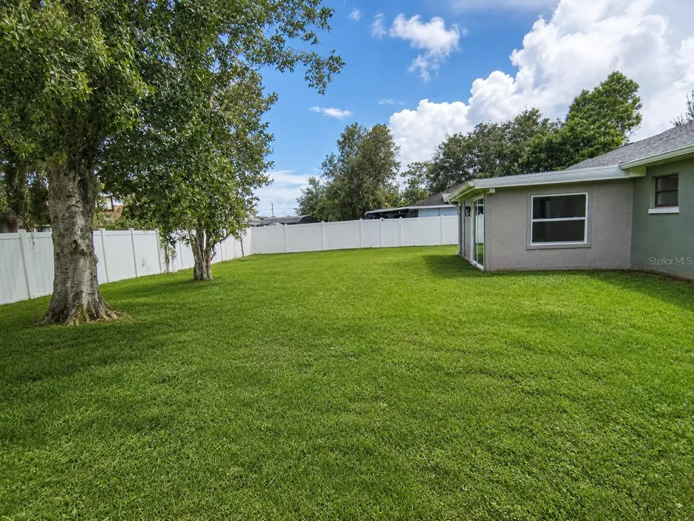 326 COLONADE COURT Kissimmee, FL 34758