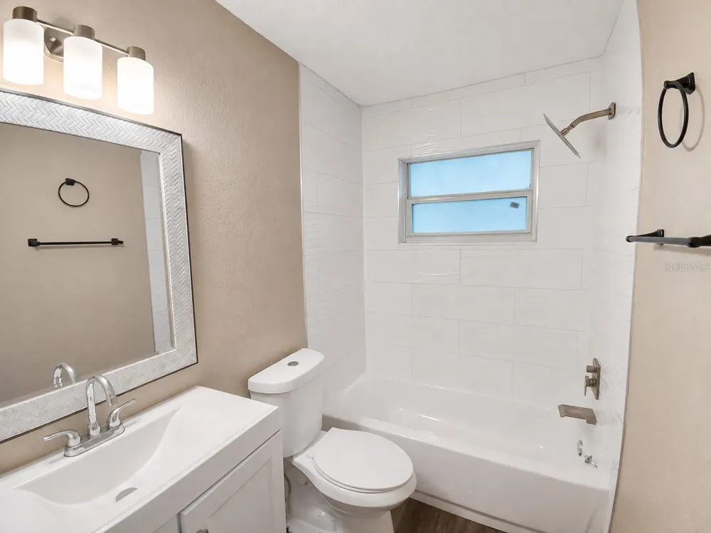 326 COLONADE COURT Kissimmee, FL 34758