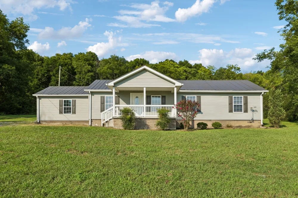 2323 Spring Creek Rd Lebanon, TN 37087