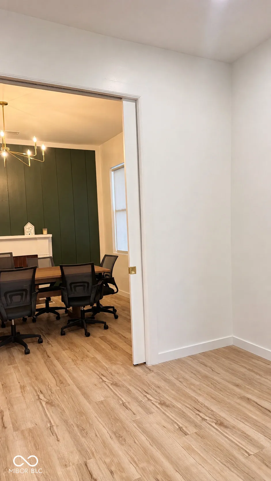 1058 S 10th Street Noblesville, IN 46060