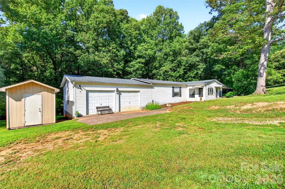 967 Moffitt Hill Road Old Fort, NC 28761