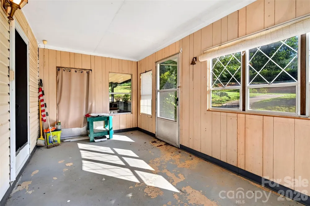 967 Moffitt Hill Road Old Fort, NC 28761
