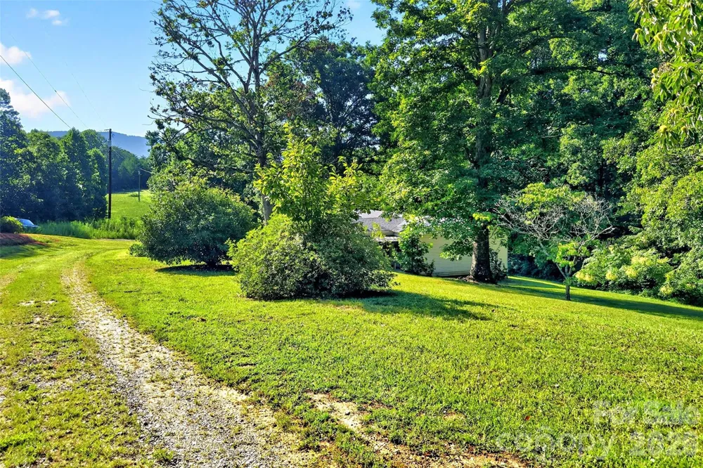 967 Moffitt Hill Road Old Fort, NC 28761