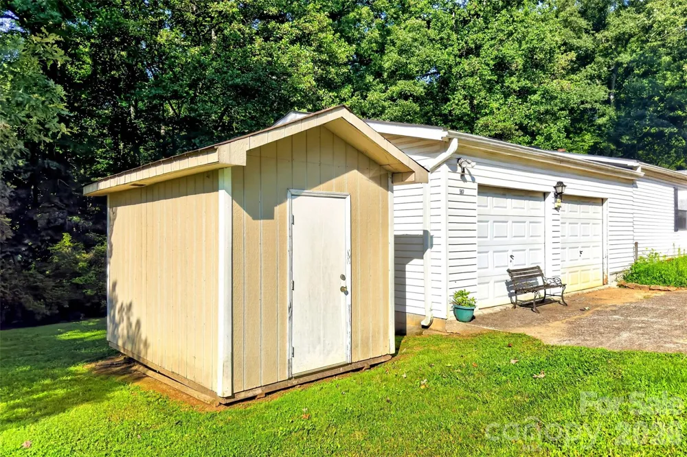 967 Moffitt Hill Road Old Fort, NC 28761