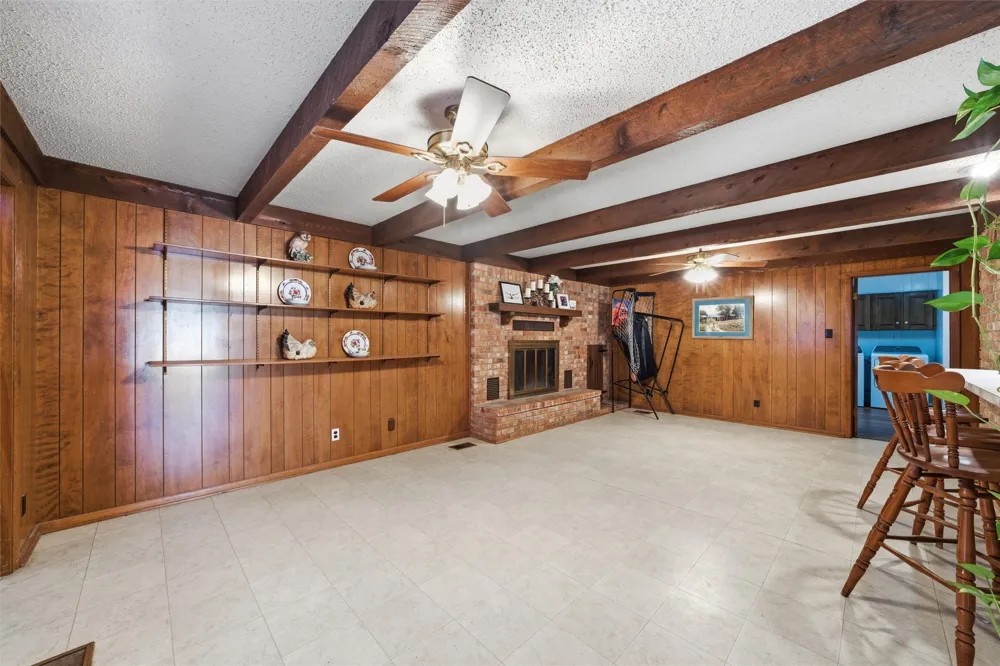 2210 White Street Clifton, TX 76634