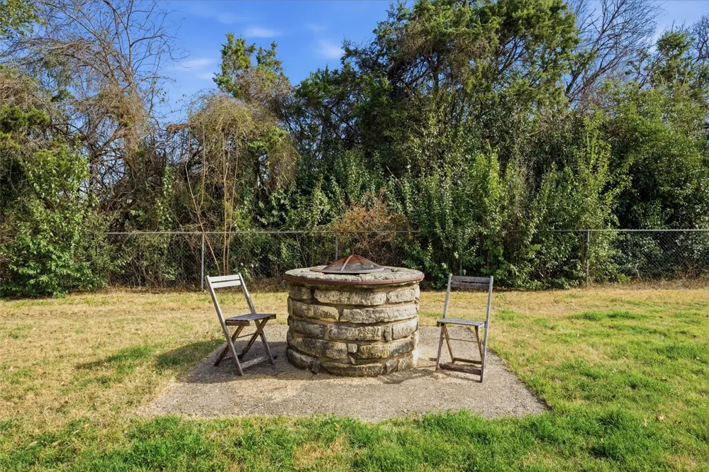 2210 White Street Clifton, TX 76634