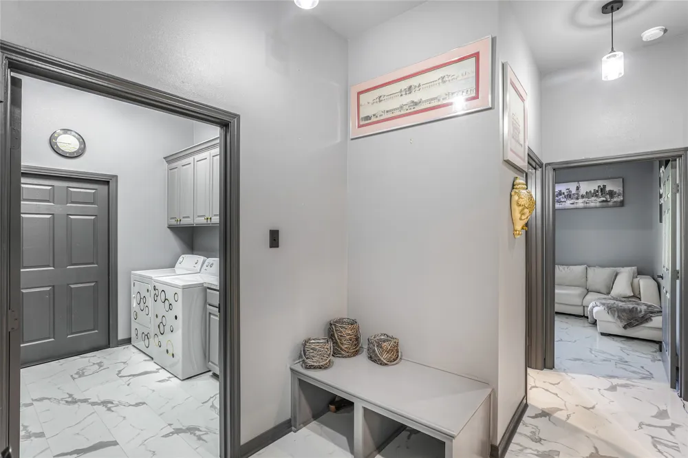 1373 County Road 166 W Overton, TX 75684