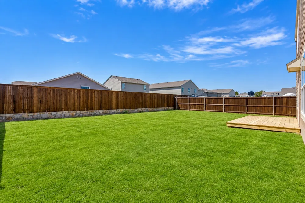 820 Sugartree Drive Cleburne, TX 76031
