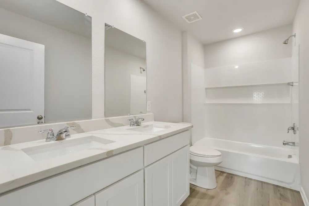 820 Sugartree Drive Cleburne, TX 76031