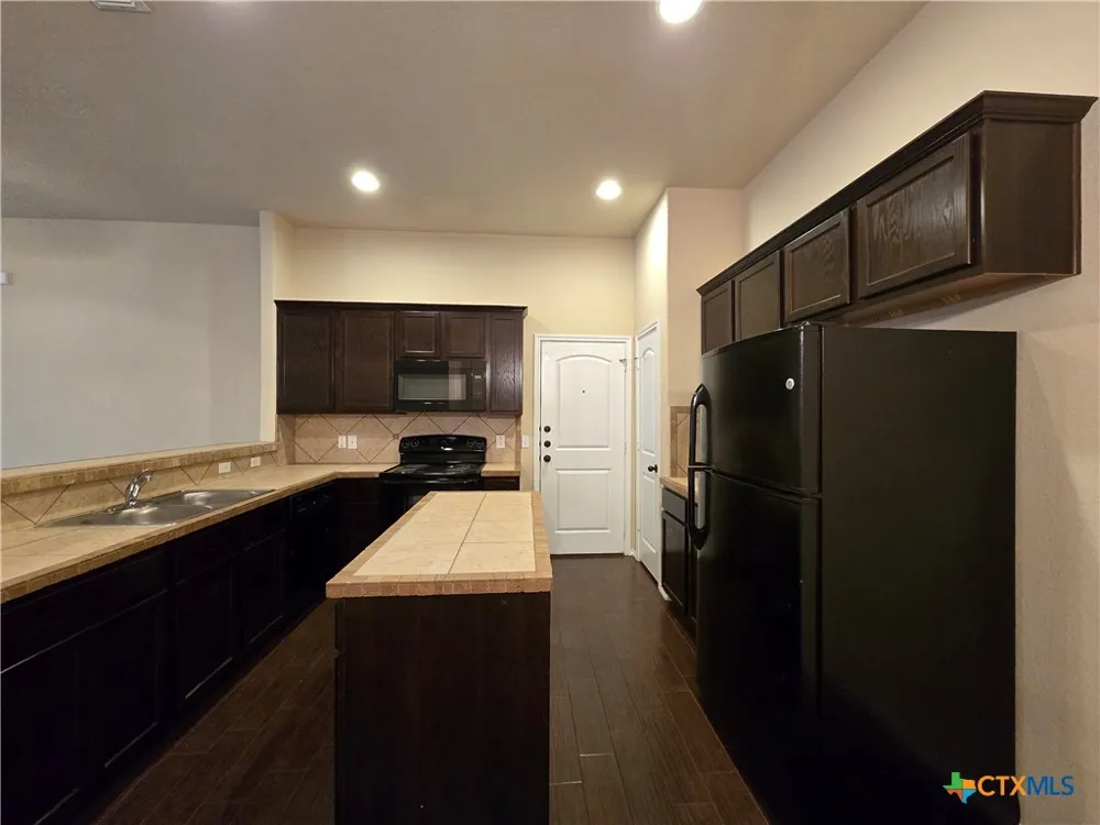 296 Rosalie Drive New Braunfels, TX 78130