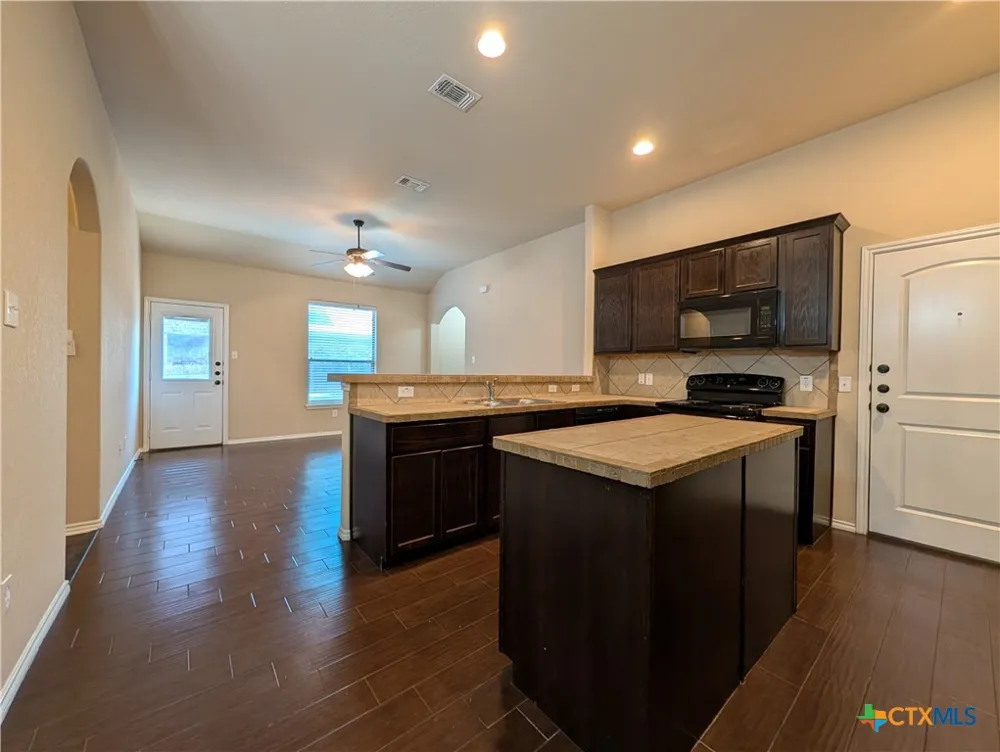 296 Rosalie Drive New Braunfels, TX 78130
