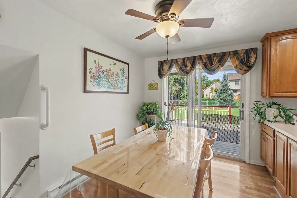 318 Kenway Drive Lansing, MI 48917
