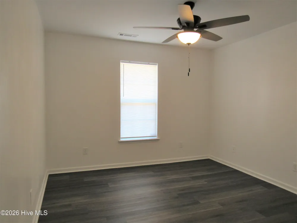 300 Meadowbrook Lane Jacksonville, NC 28546