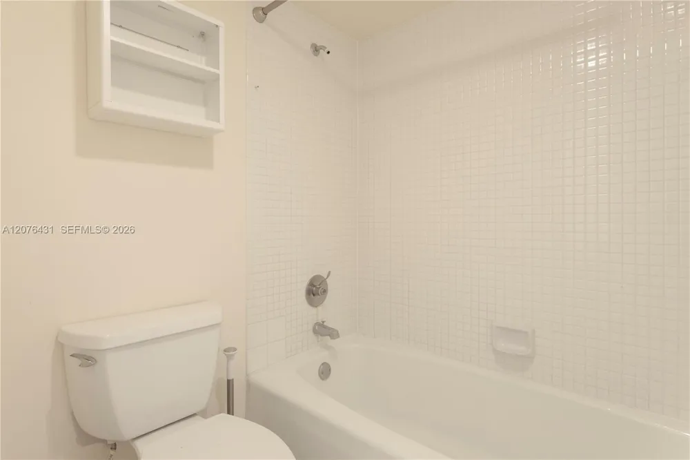 20505 E Country Club Dr #PH-39 Aventura, FL 33180