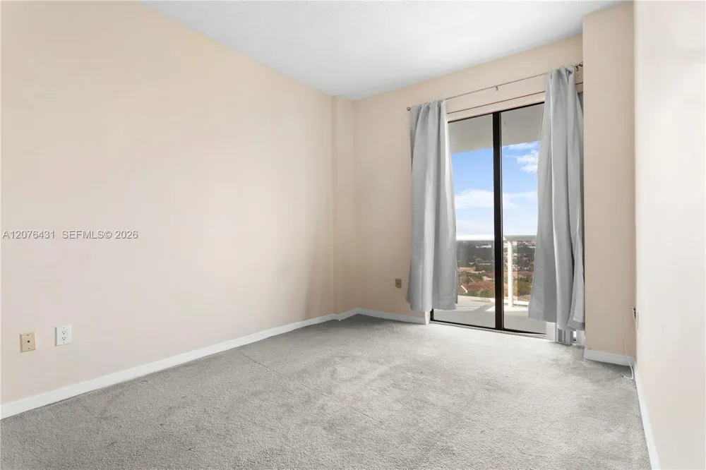 20505 E Country Club Dr #PH-39 Aventura, FL 33180