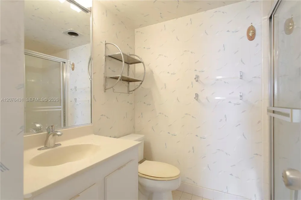 20505 E Country Club Dr #PH-39 Aventura, FL 33180