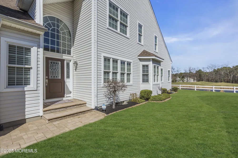 11 Beach Haven Way Waretown, NJ 08758