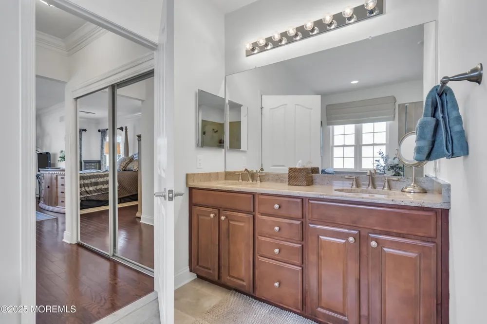 11 Beach Haven Way Waretown, NJ 08758