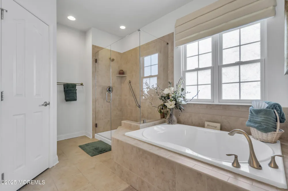 11 Beach Haven Way Waretown, NJ 08758