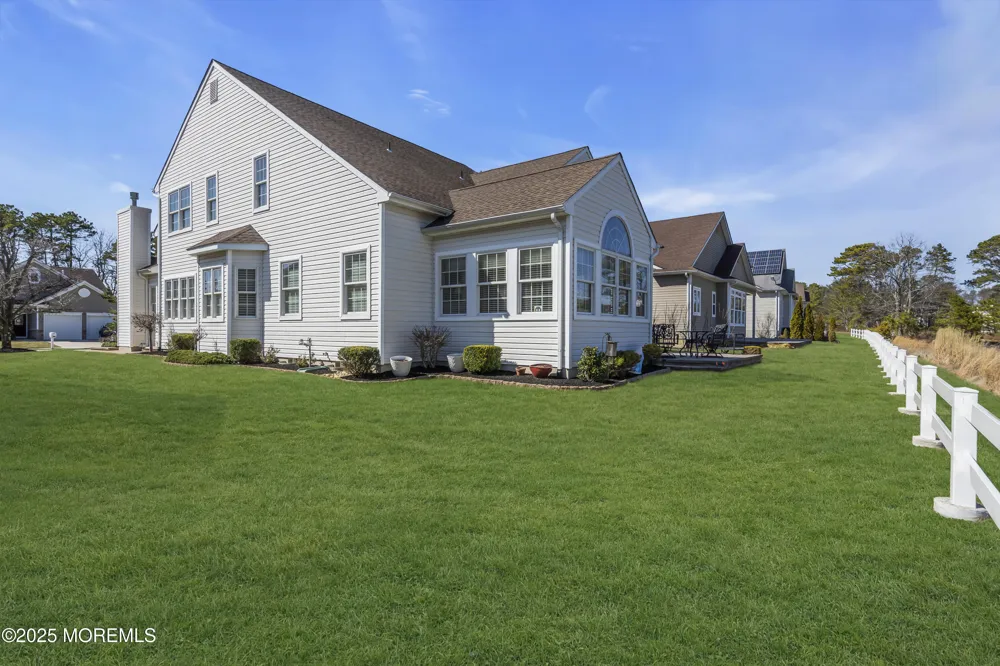 11 Beach Haven Way Waretown, NJ 08758