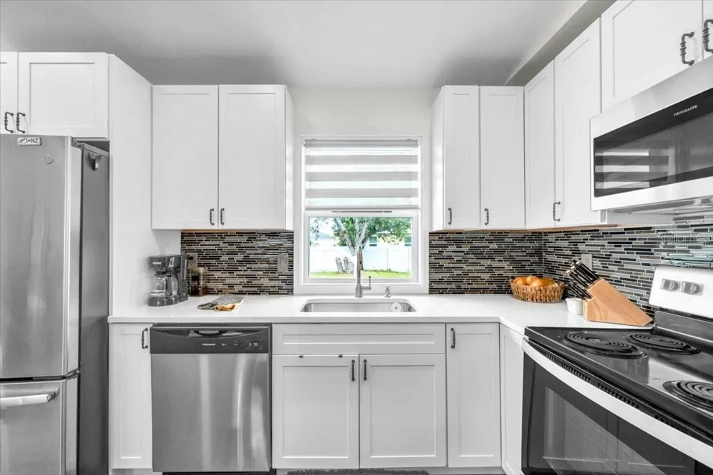 1149 NW 28TH AVENUE Cape Coral, FL 33993