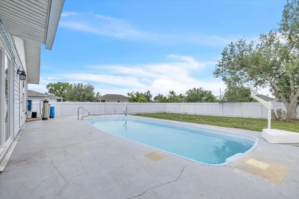 1149 NW 28TH AVENUE Cape Coral, FL 33993