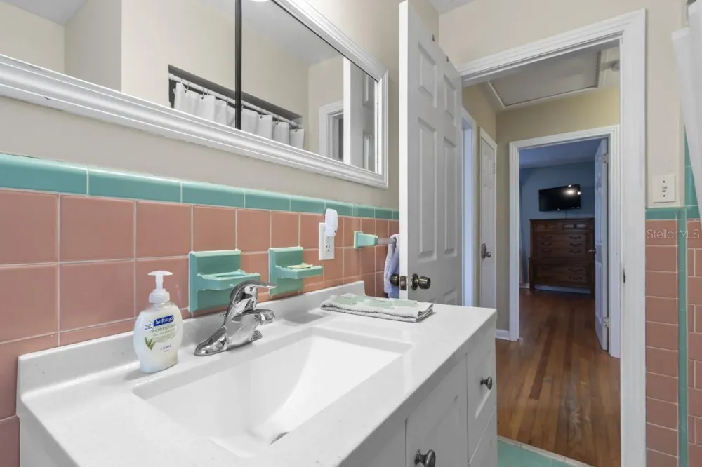 1512 LIME STREET Clearwater, FL 33756