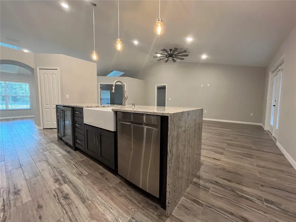 10361 THRASHER AVENUE Weeki Wachee, FL 34614