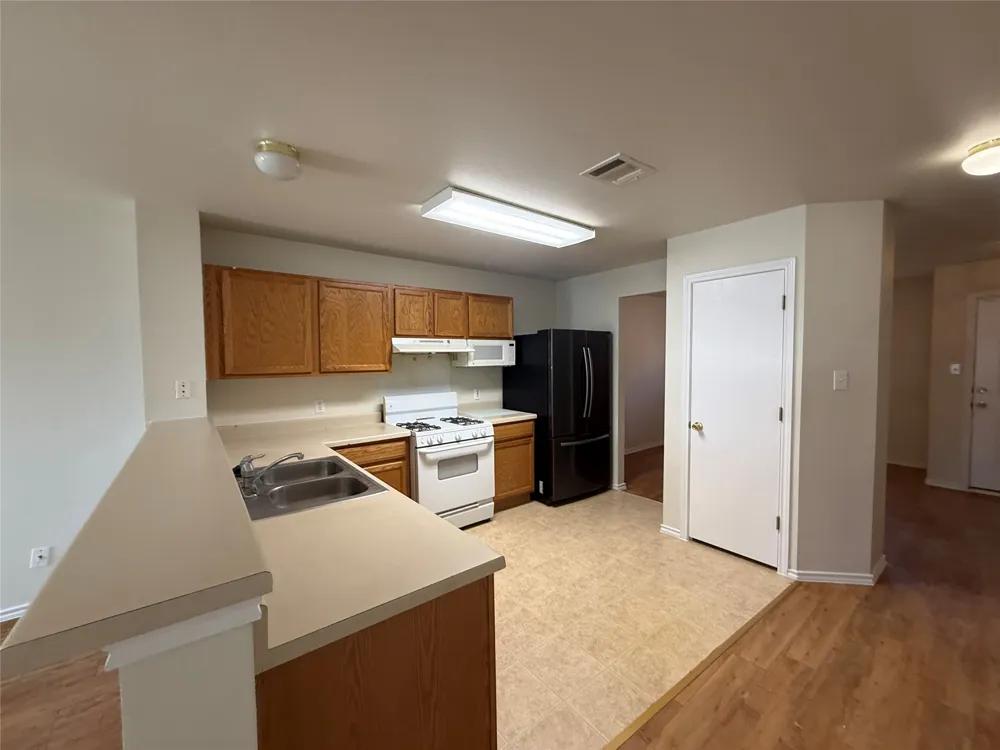 241 Carriage Way Kyle, TX 78640